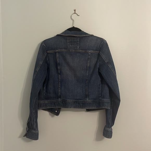 The Limited Jean Jacket - Picture 5 of 6
